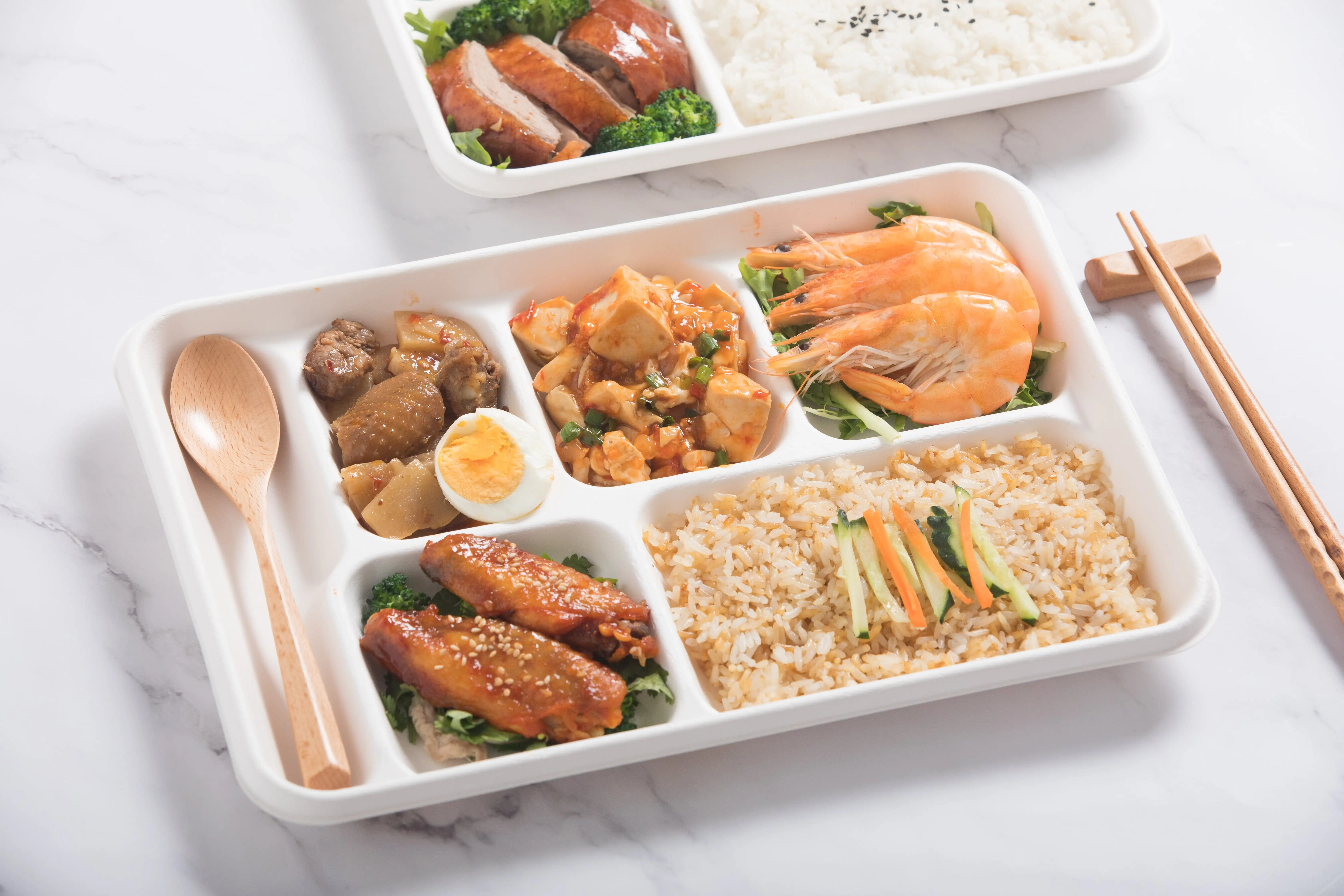 평범한 것 너머: 놀라운 속성 Bagasse 트레이 공개 평범한 것 너머: 놀라운 속성 Bagasse 트레이 공개